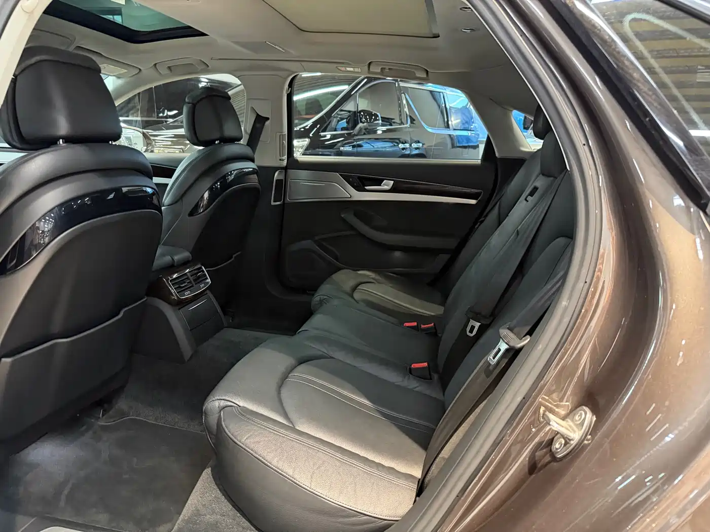 Audi A8 2016 A8L 45 TFSI quattro Comfort фото 12