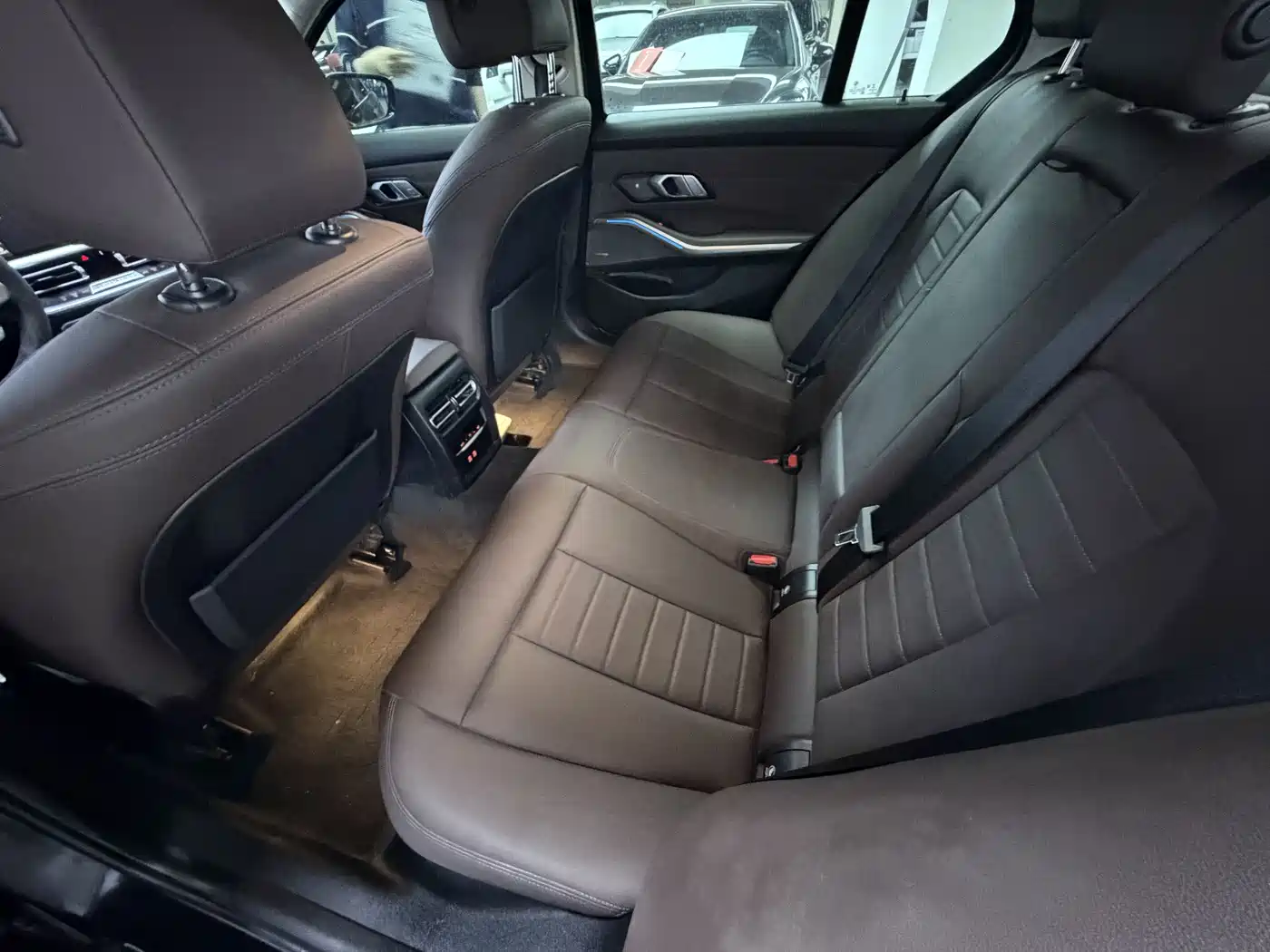 BMW 3 Series 2020 330i M Sport Blackout Package фото 11