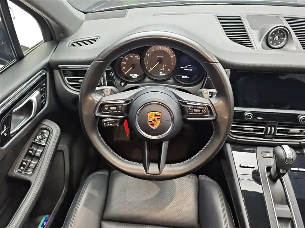 Porsche Macan 2022 Macan 2.0T фото 11