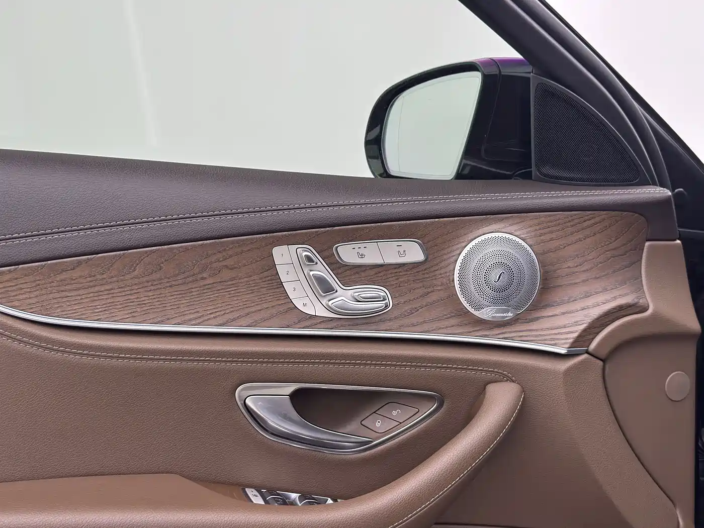 Mercedes-Benz E-Class 2020 E 300 L Luxury Model фото 13