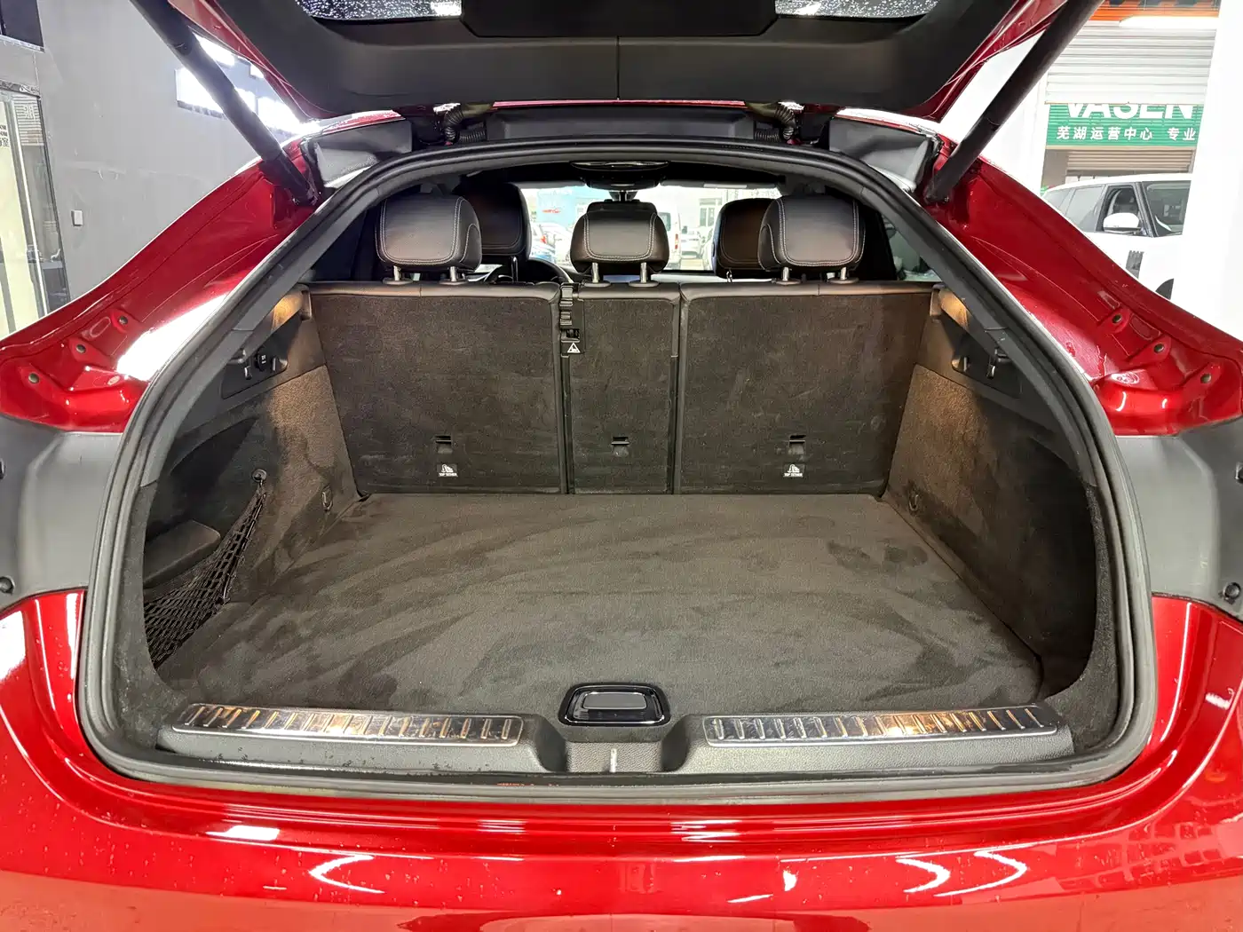 Mercedes-Benz GLC Coupe 2017 GLC 200 4MATIC Coupe SUV фото 22