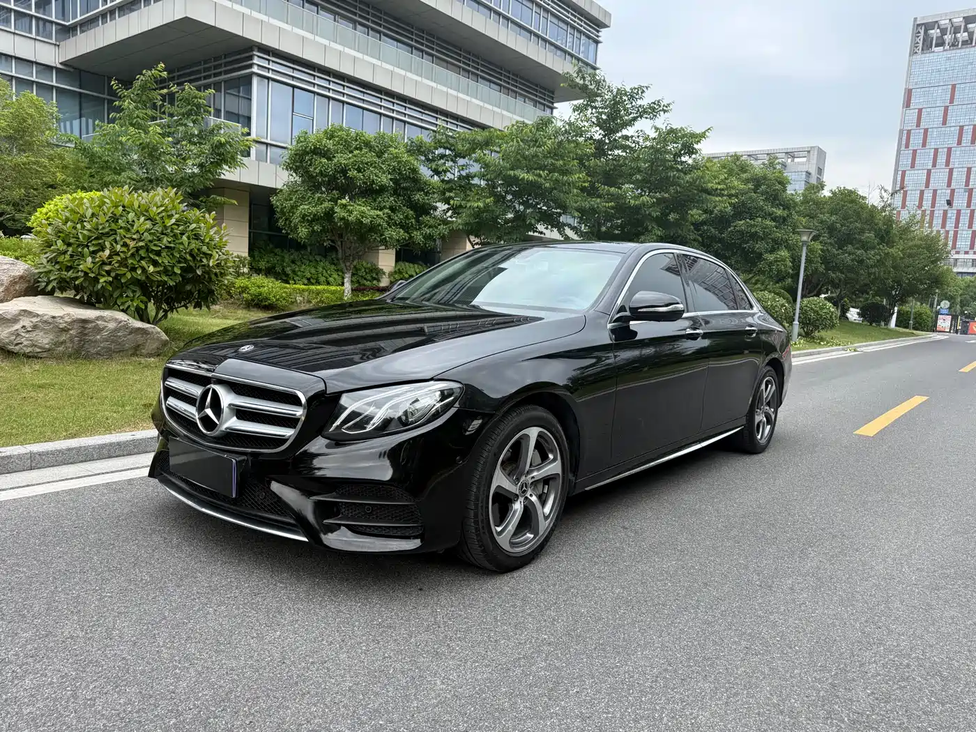 Mercedes-Benz E-Class 2019 E 300 L Sport Luxury