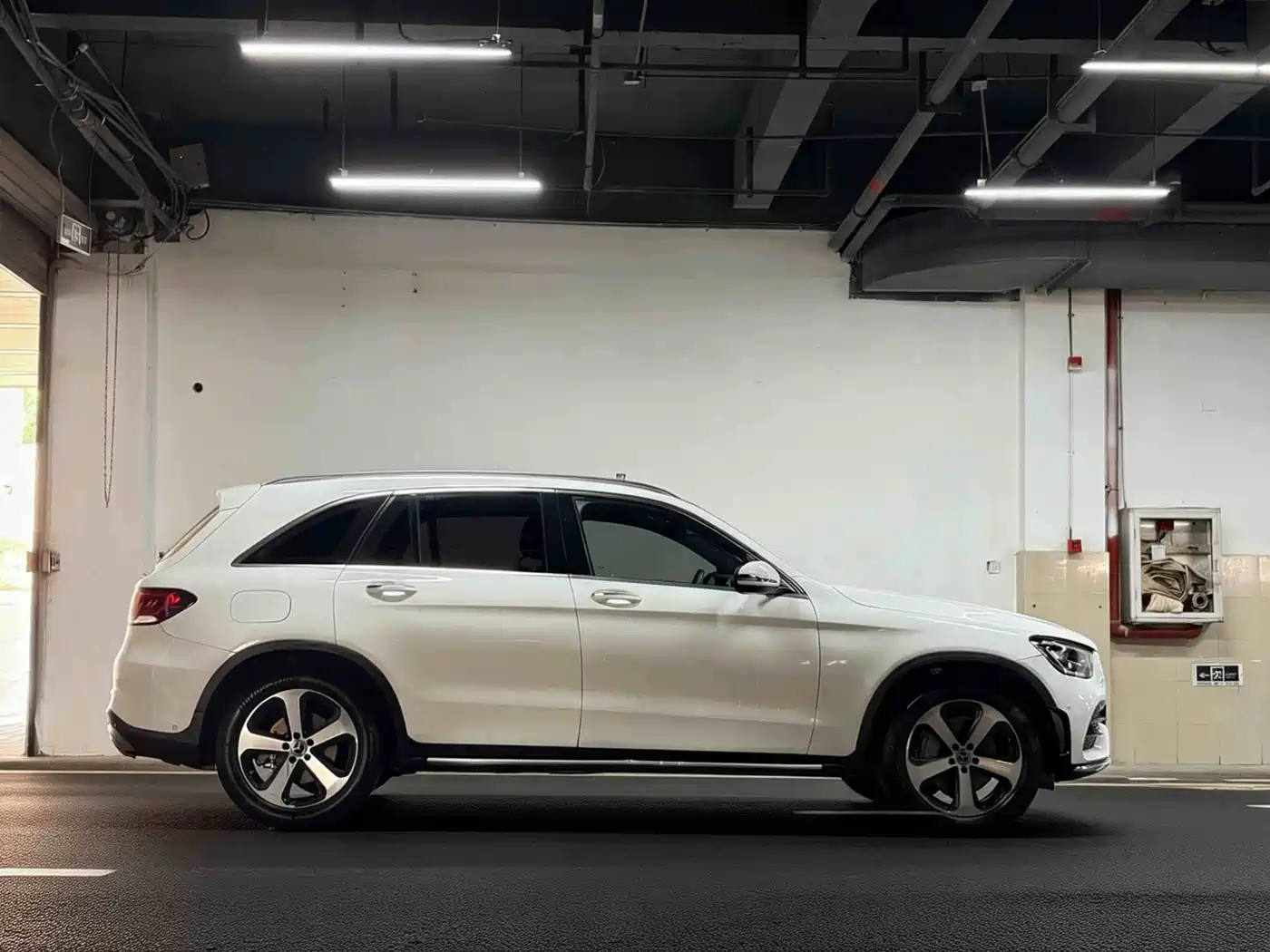 Mercedes-Benz GLC 2022 Model GLC 260 L 4MATIC Dynamic Edition фото 3