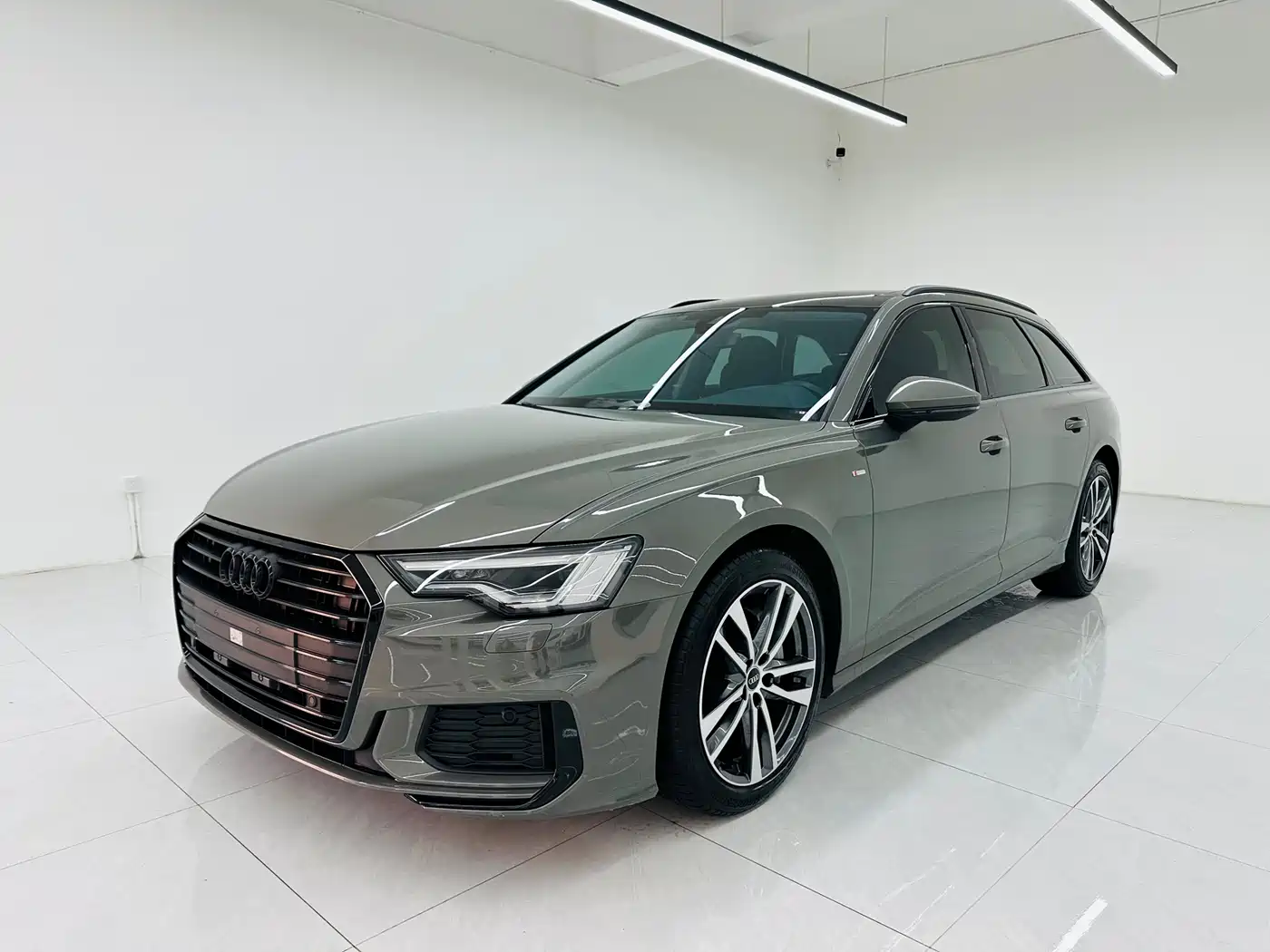 Audi A6 (Import) 2022 Avant Pioneer 40 TFSI Luxury Dynamic
