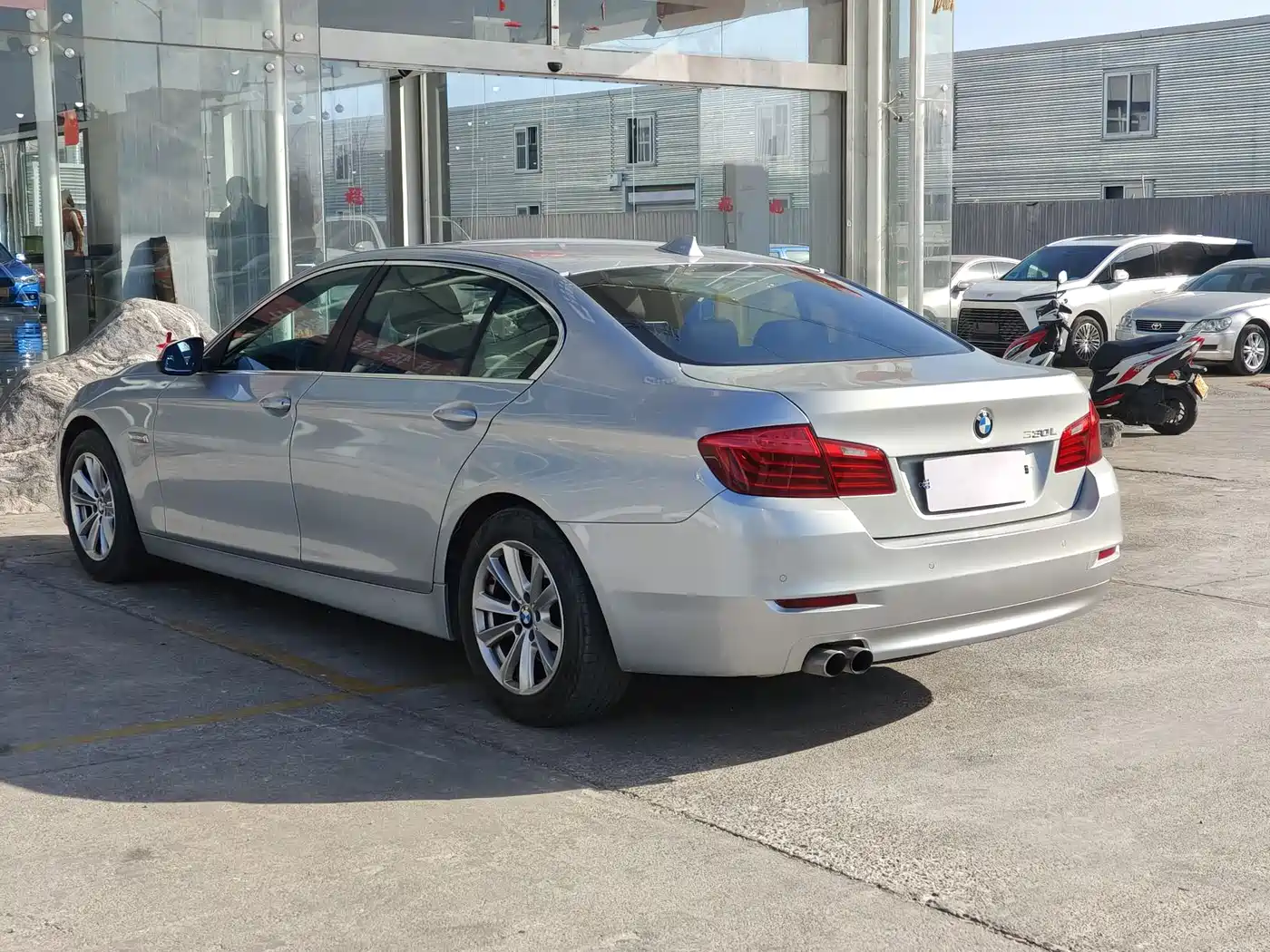 BMW 5 Series 2014 520Li Elegance фото 11