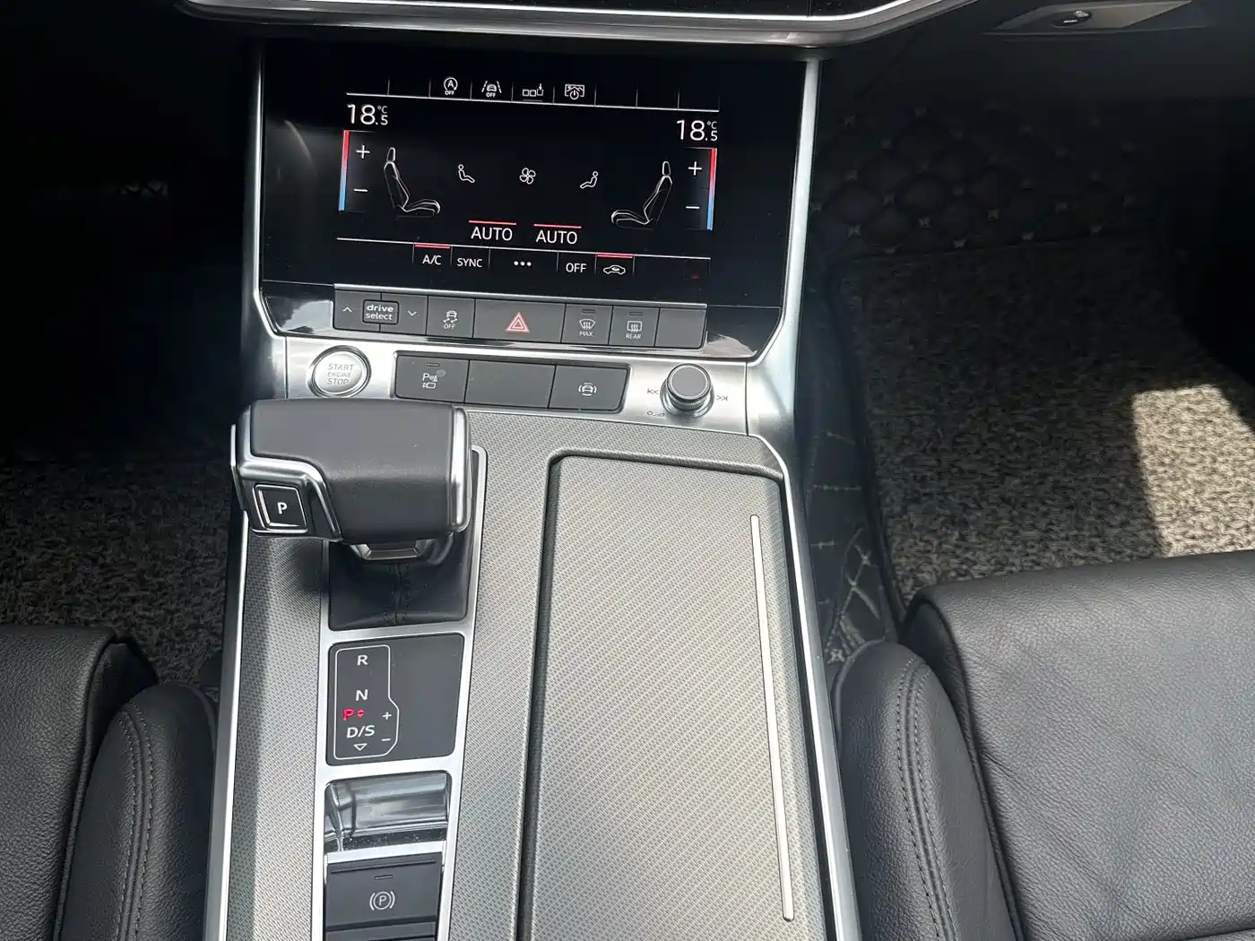 Audi A6L 2019 40 TFSI Luxury Elegance фото 11