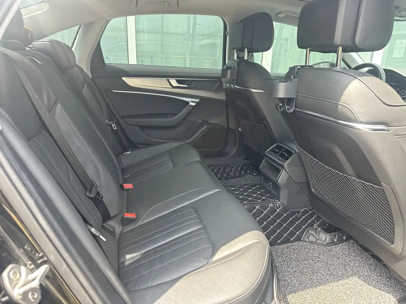 Audi A6L 2019 40 TFSI Luxury Elegance фото 13