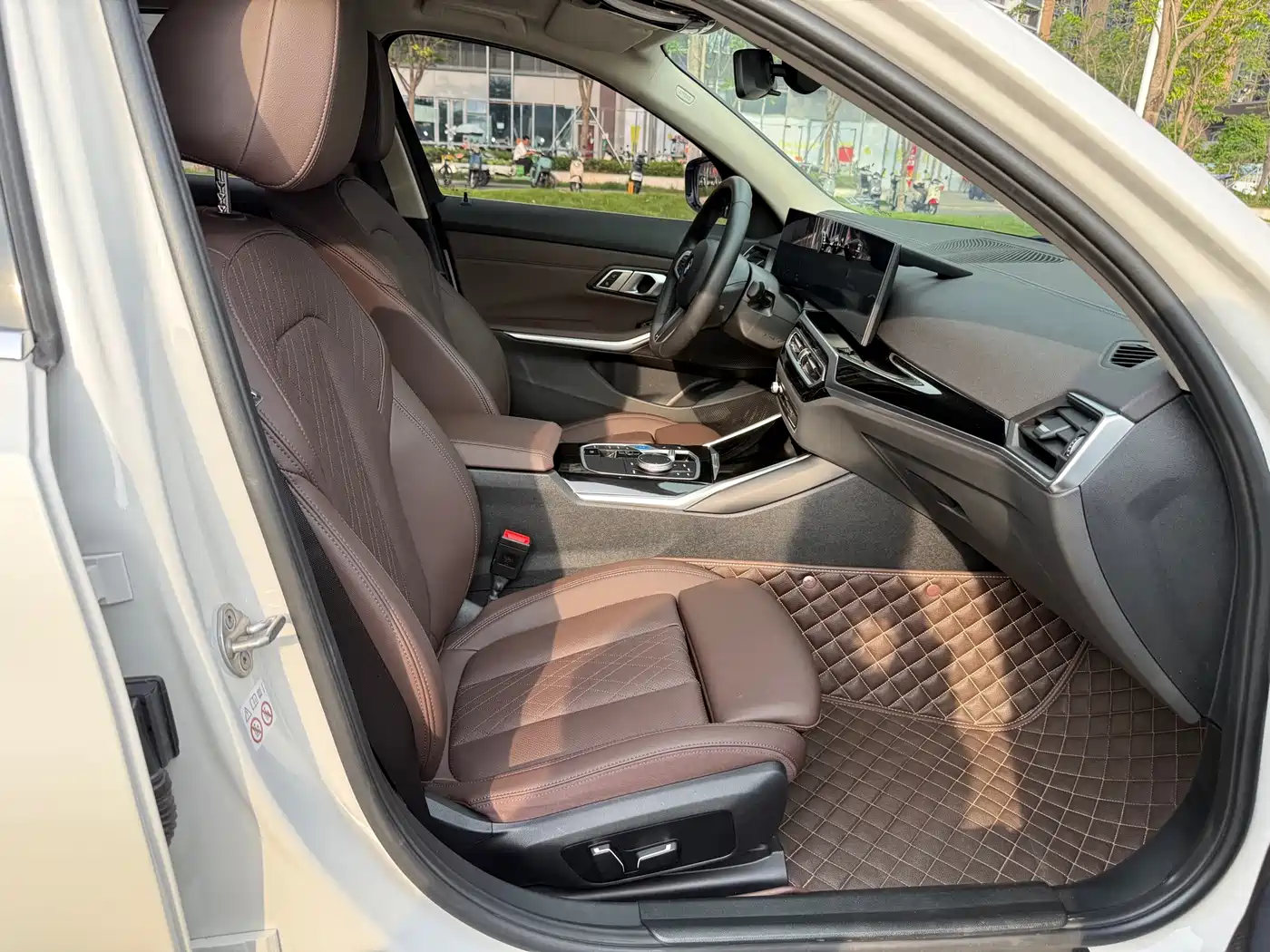 BMW i3 2024 eDrive 35 L фото 4