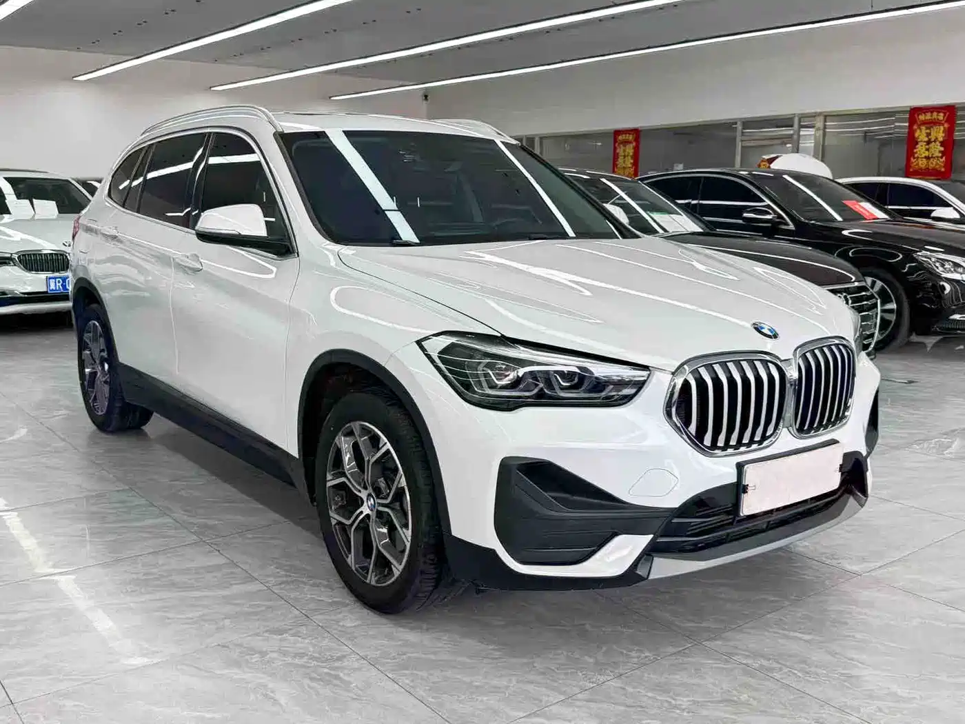 BMW X1 2022 sDrive25Li Leading фото 3