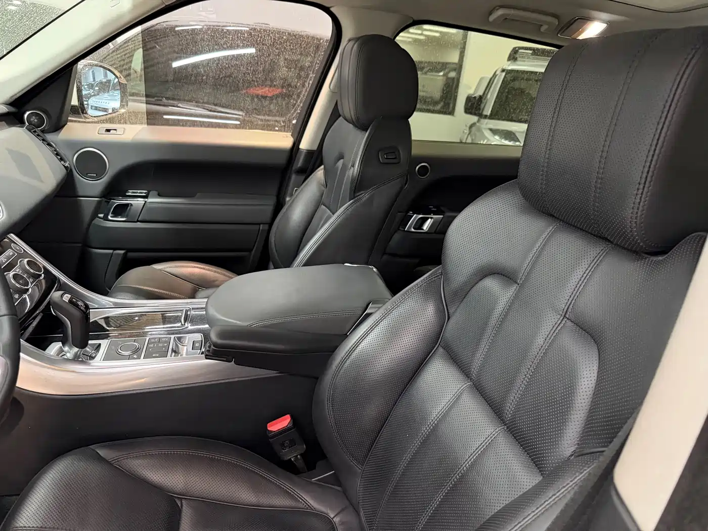 Land Rover Range Rover Sport 2015 3.0 SC V6 HSE фото 9