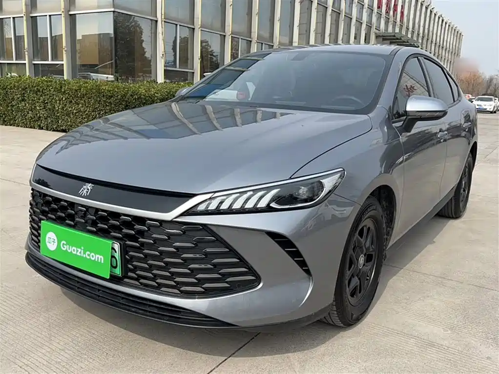 BYD Qin PLUS 2025 DM-i Smart Drive 55KM Leader фото 2