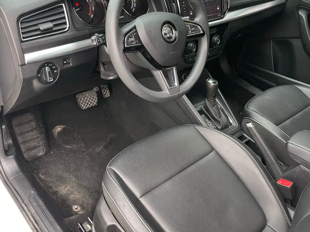 Škoda Kamiq 2022 1.5L Automatic Comfort Edition фото 19