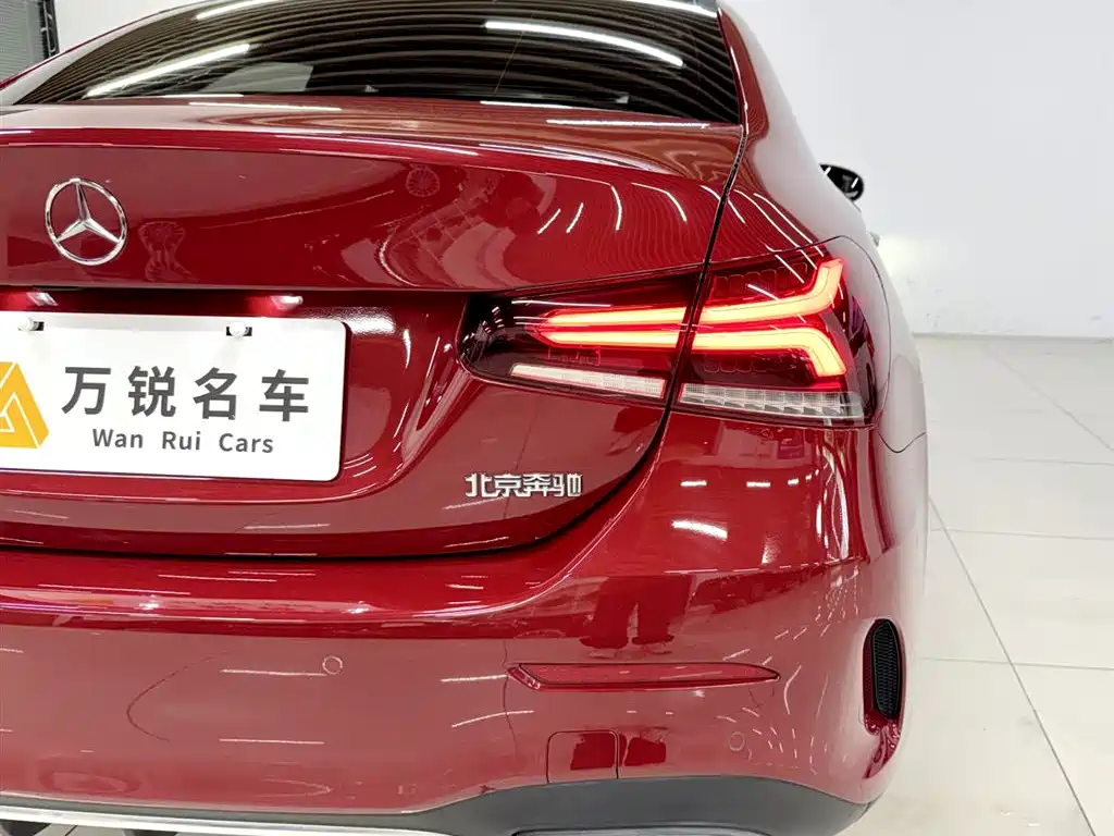 Mercedes-Benz A-Class 2021 A 200 L Sport Sedan Fashion Edition фото 7