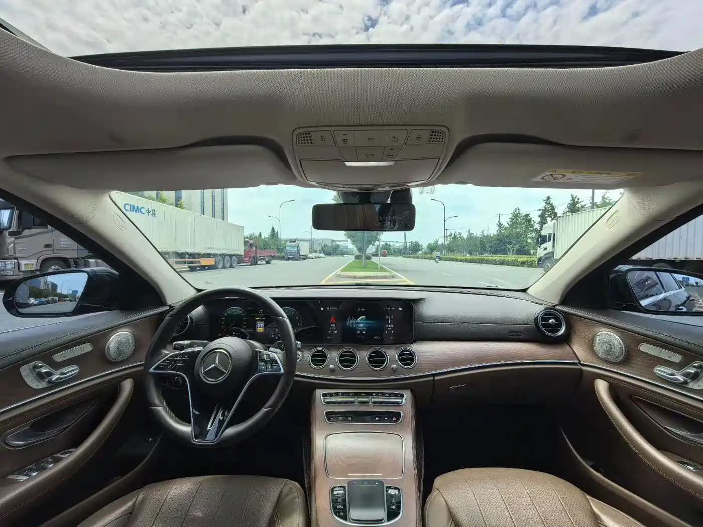 Mercedes-Benz E-Class 2023 E 300 L Luxury фото 5