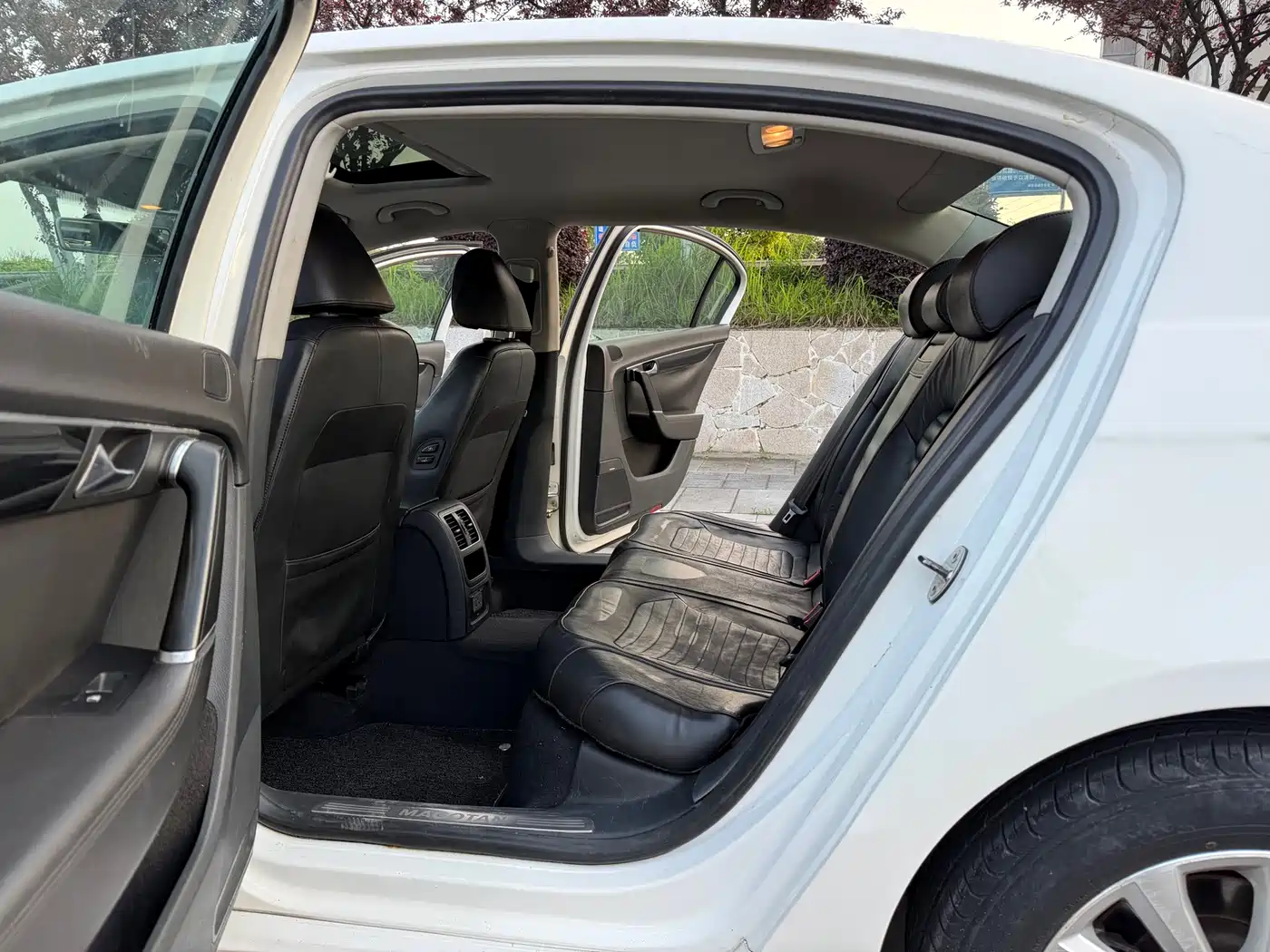 Volkswagen Magotan 2012 1.8TSI Luxury фото 10