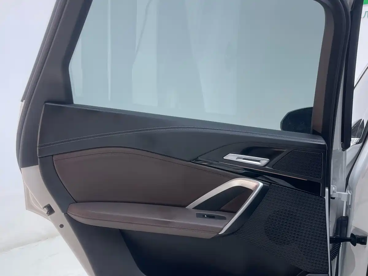 BMW X1 2023 sDrive20Li X Design Package фото 19
