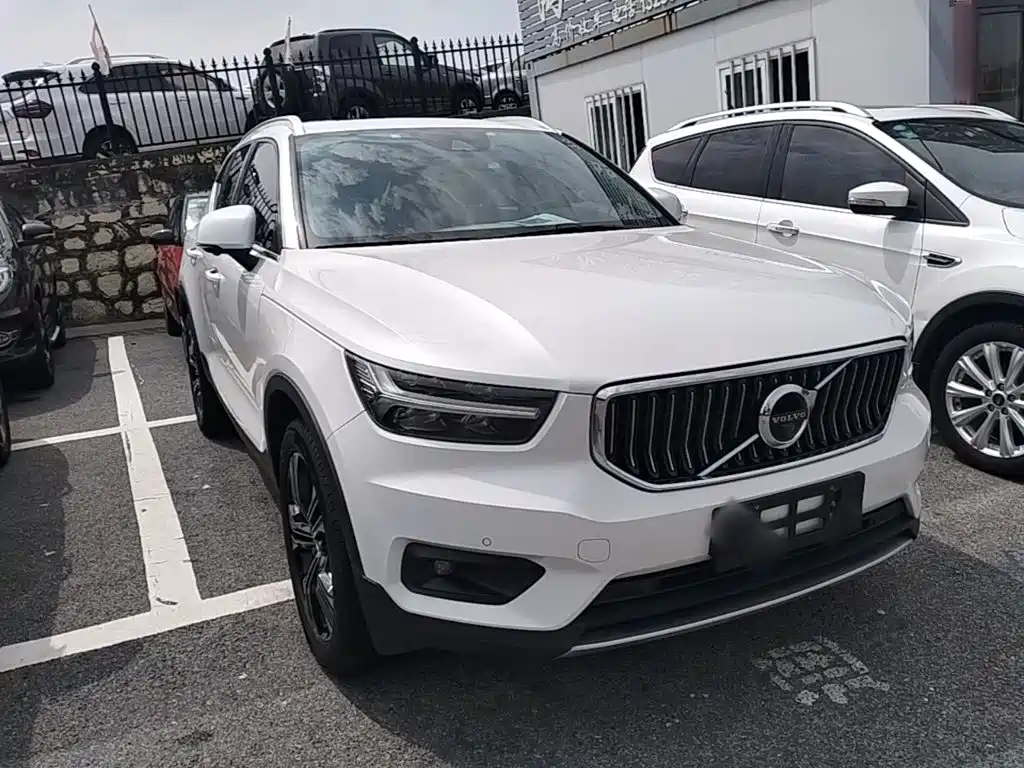 Photo 4 - Volvo XC40