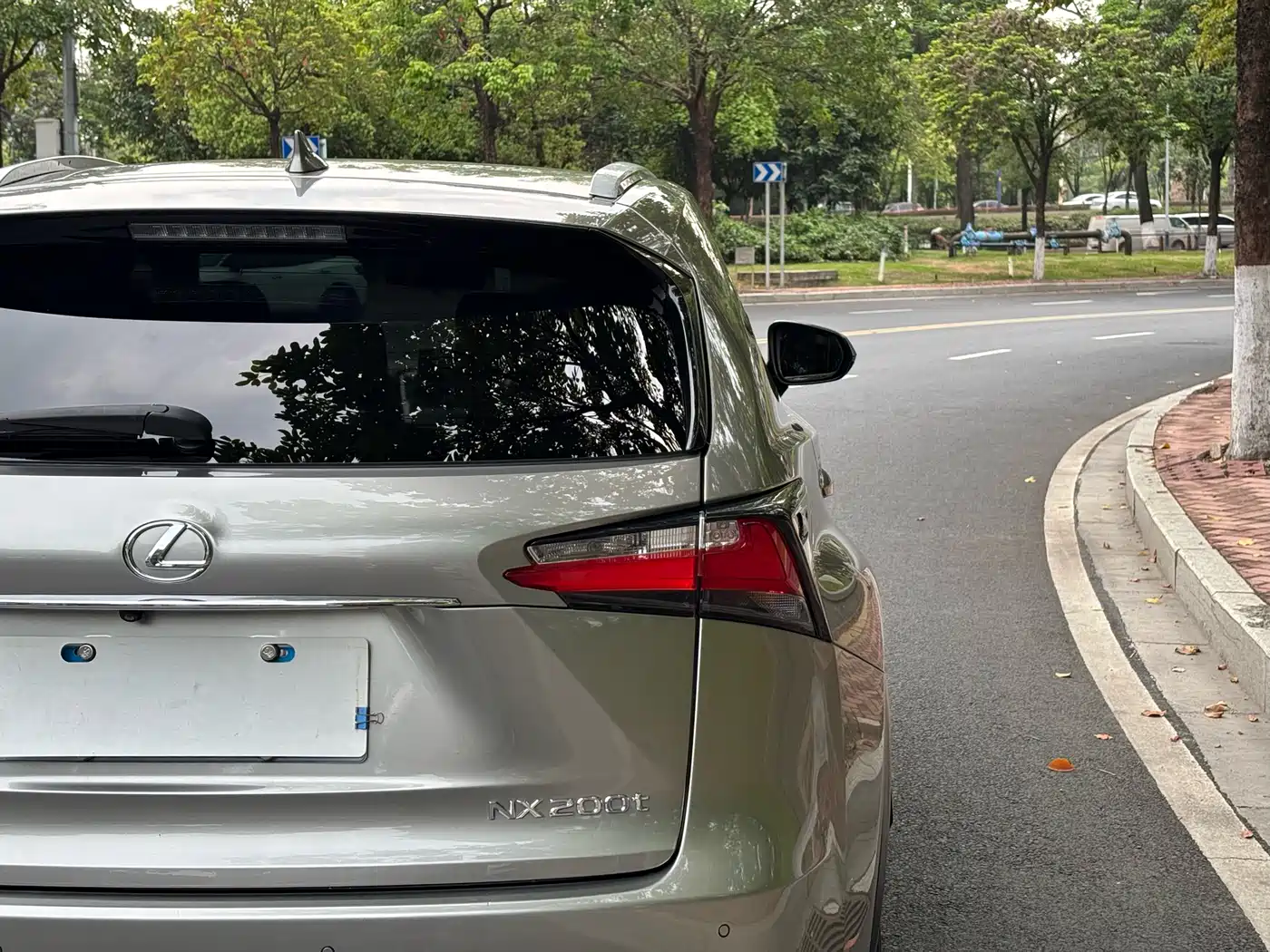 Lexus NX 2015 200t AWD F Sport фото 29