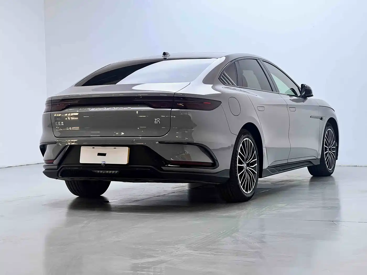 BYD Han 2025 Model EV 701KM LiDAR Smart Driving Version фото 16