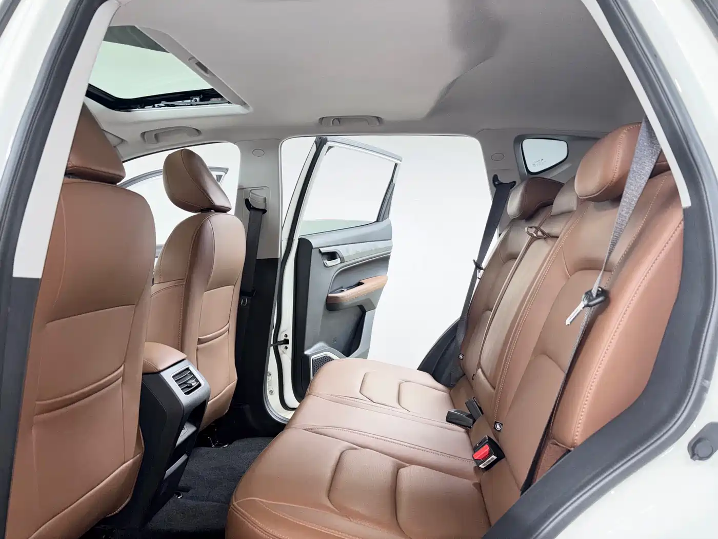 GEELY AUTOMOBILE VISION X6