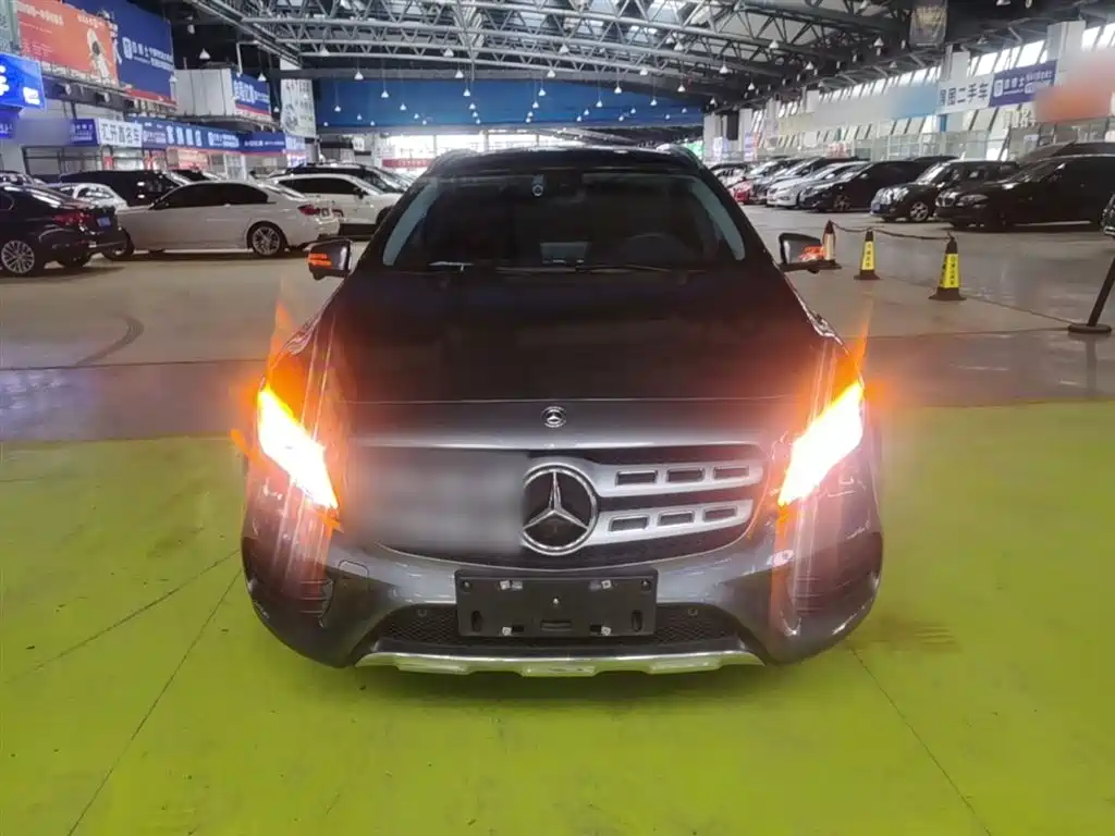 Mercedes-Benz GLA 2019 GLA 200 Fashion фото 3