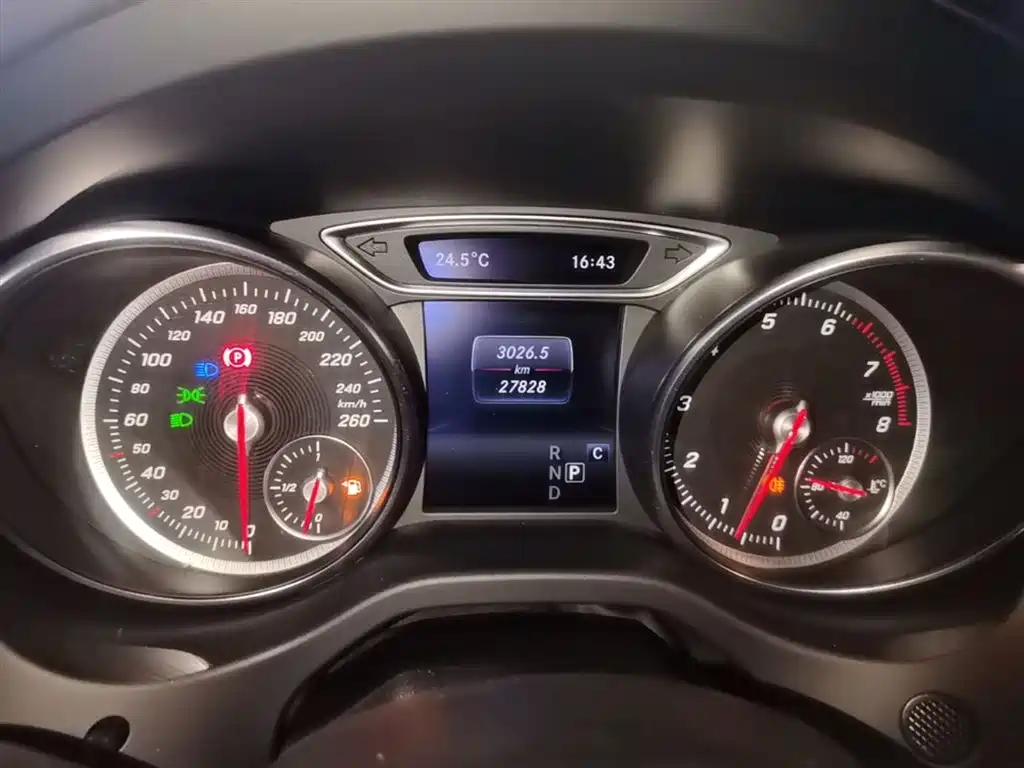 Mercedes-Benz GLA 2019 GLA 200 Fashion фото 12