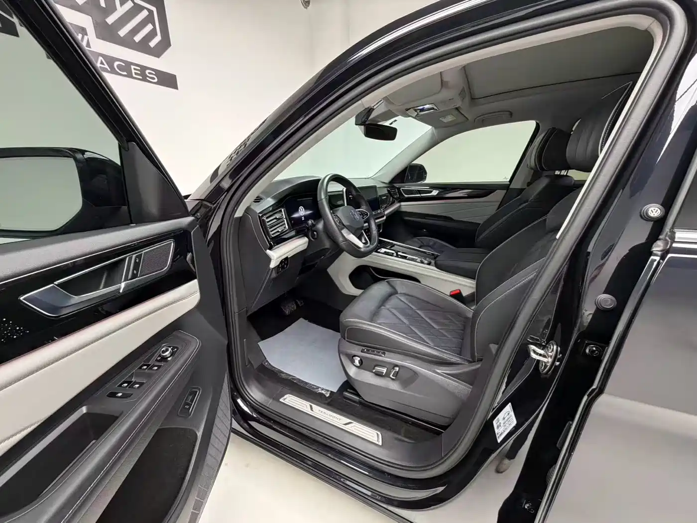 Volkswagen Teramont 2024 380TSI 4WD Prestige Luxury Edition фото 11