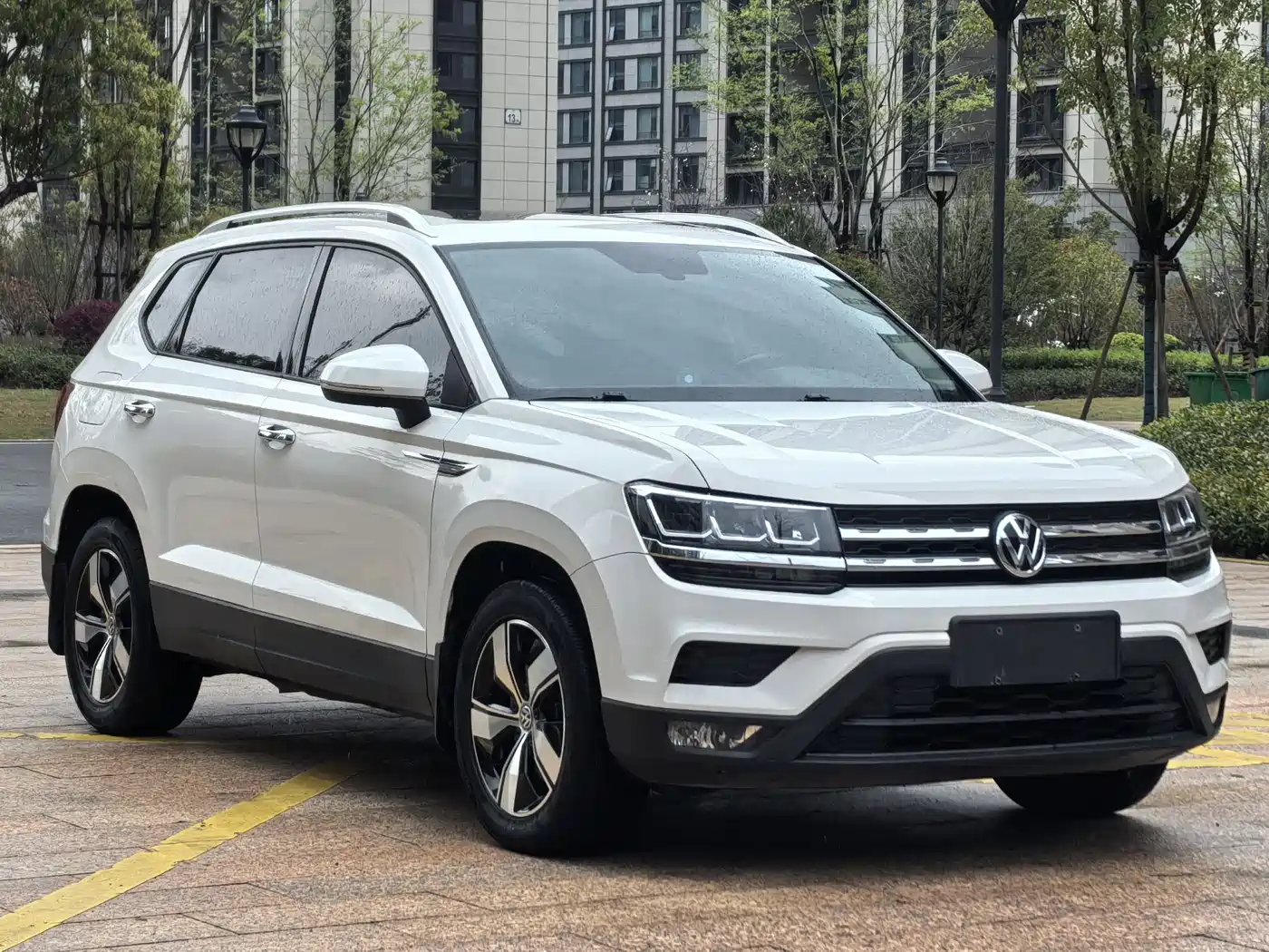 Volkswagen Tharu 2020 280TSI 2WD Comfort Edition China VI фото 3