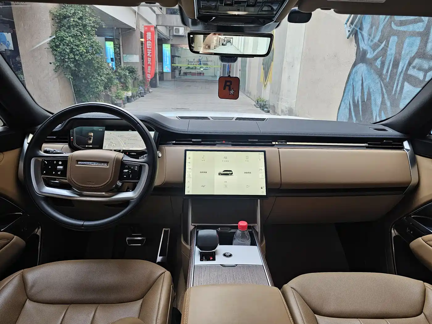 Land Rover Range Rover 2025 3.0 L6 400PS Flourishing Era Extended Wheelbase фото 5