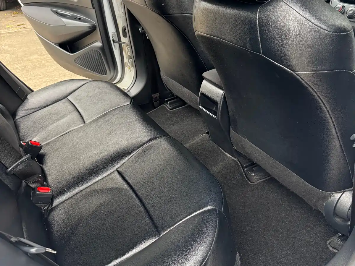 Toyota Corolla 2023 1.2T Pioneer Edition фото 10
