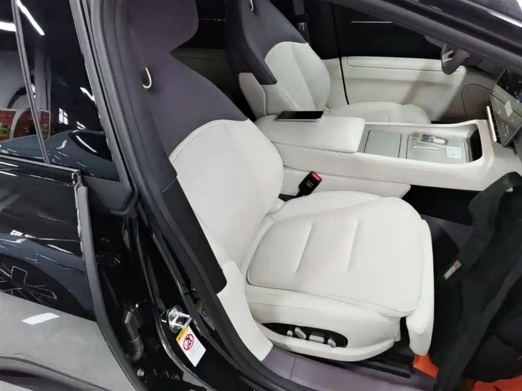 Avatr 12 2024 Facelift 700 Triple Laser RWD Luxury Edition фото 25
