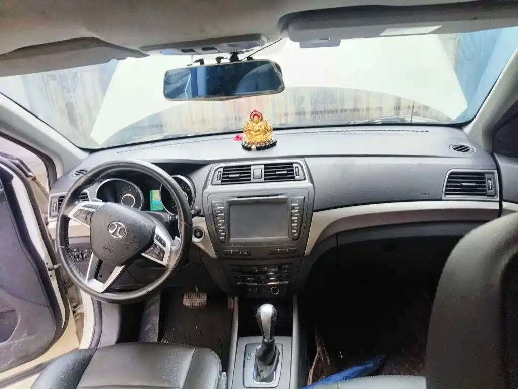 BAIC Senova X65 2015 2015 2.0T Automatic Elite