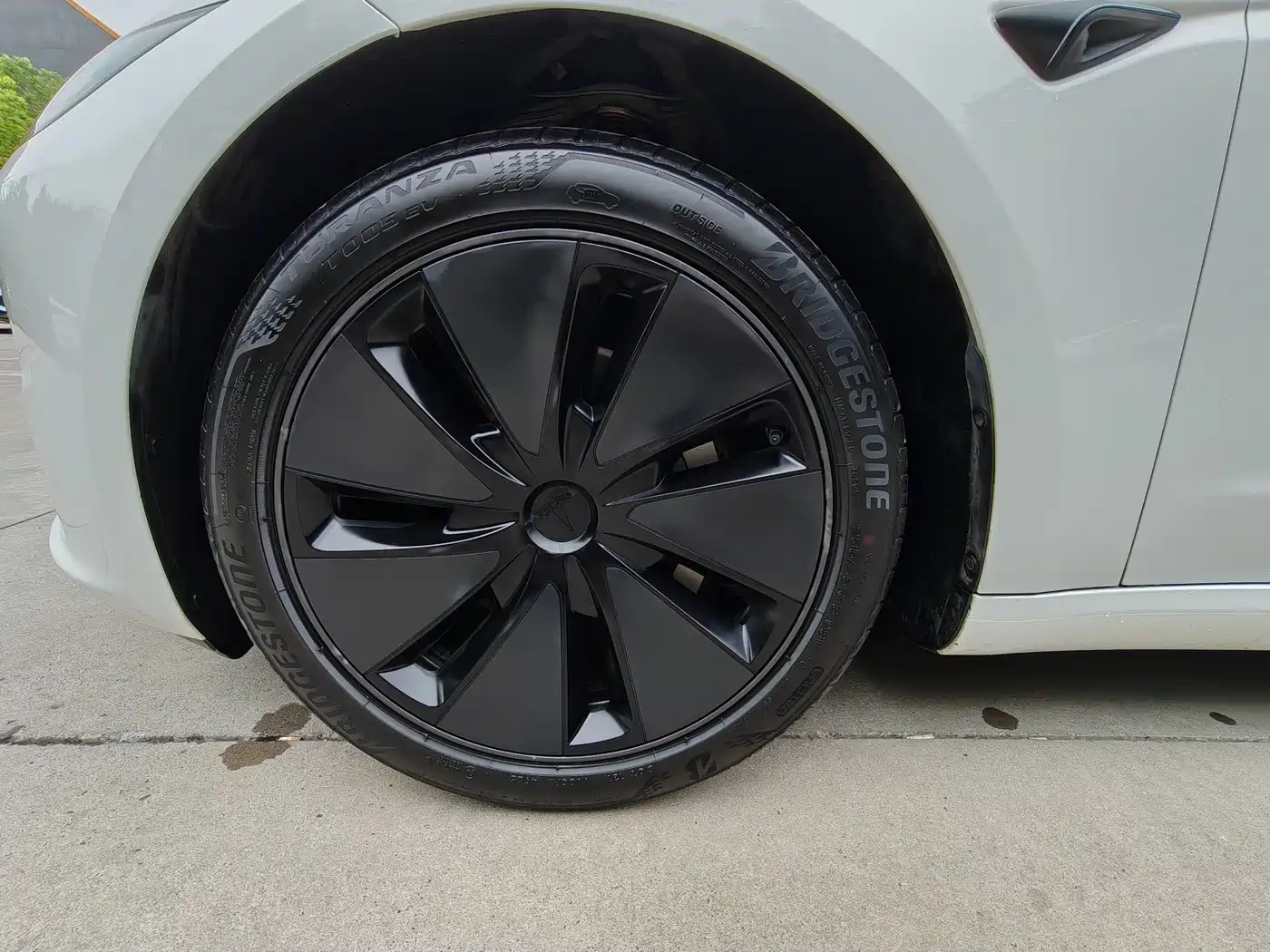Tesla Model 3 2026 2025 Model Year Facelift Rear-Wheel Drive
