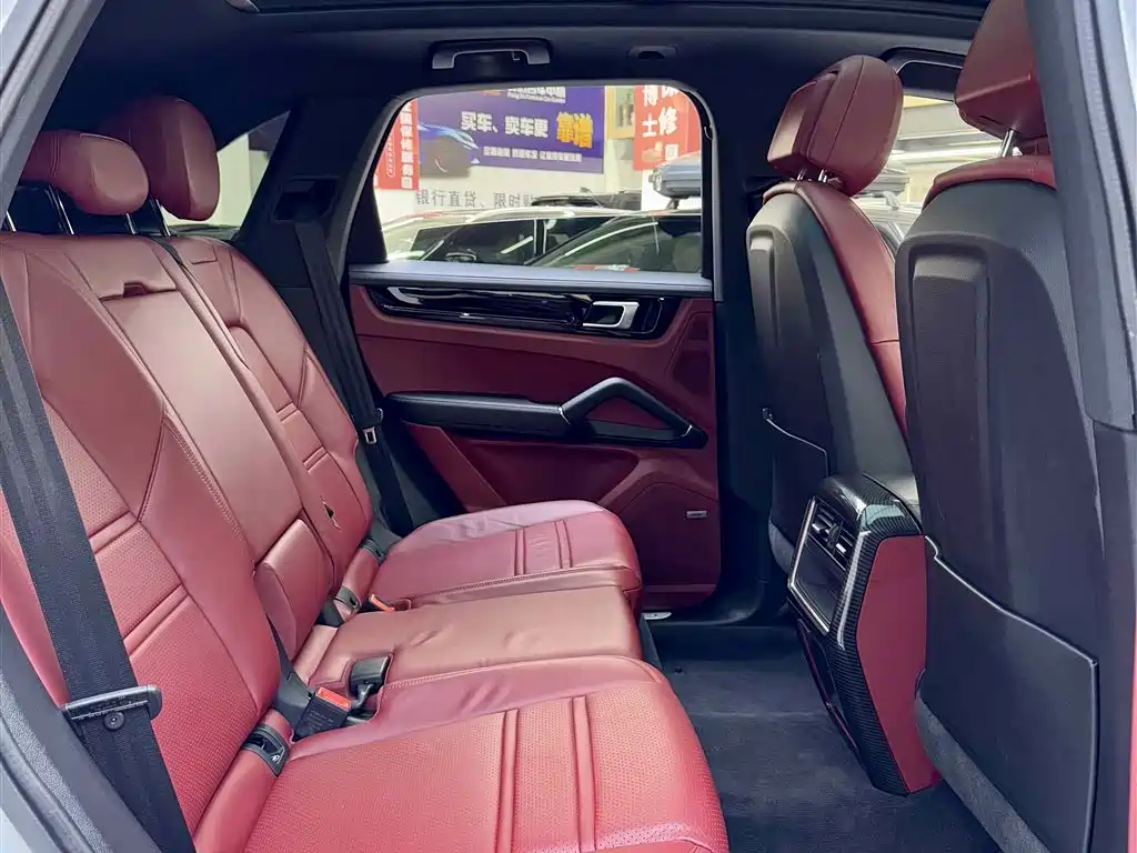 PORSCHE CAYENNE NEW ENERGY