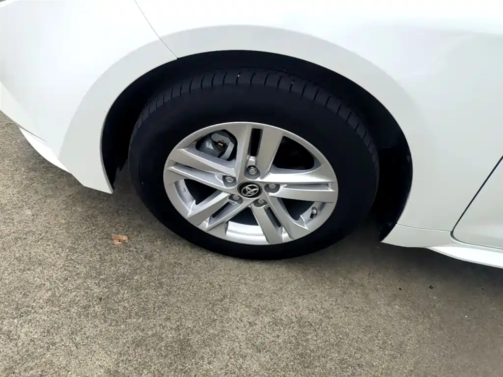 Toyota Levin 2023 185T CVT Luxury фото 23