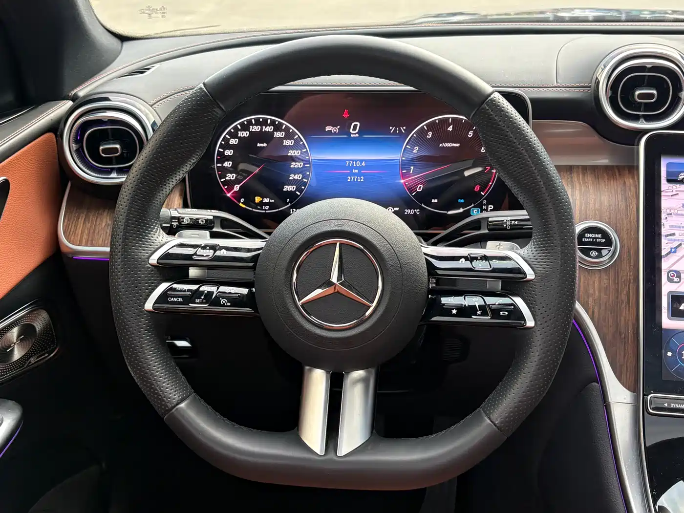Mercedes-Benz GLC 2024 GLC 300 L 4MATIC Dynamic 5-seater фото 6