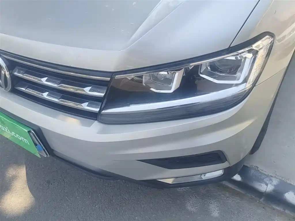 Volkswagen Tiguan L 2018 330TSI Automatic 2WD Trend Edition фото 24