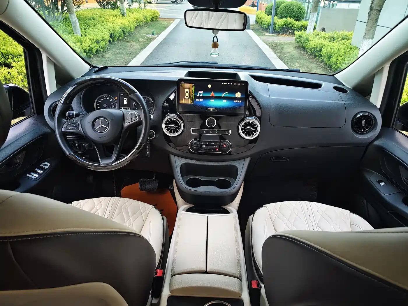 Mercedes-Benz Vito 2021 2.0T Elite 7-Seater фото 4