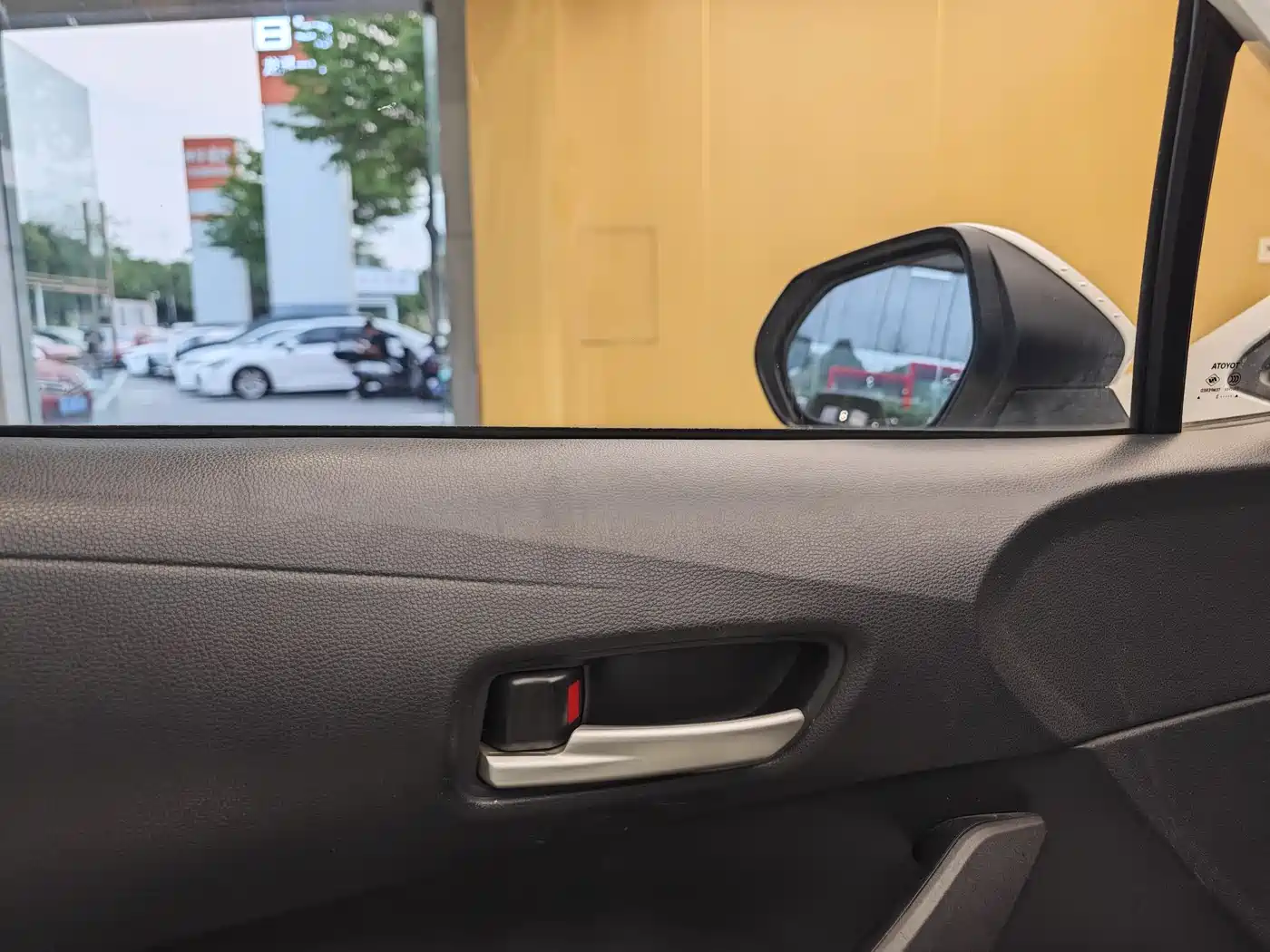 Toyota Levin 2022 TNGA 1.5L CVT Progressive Edition фото 9