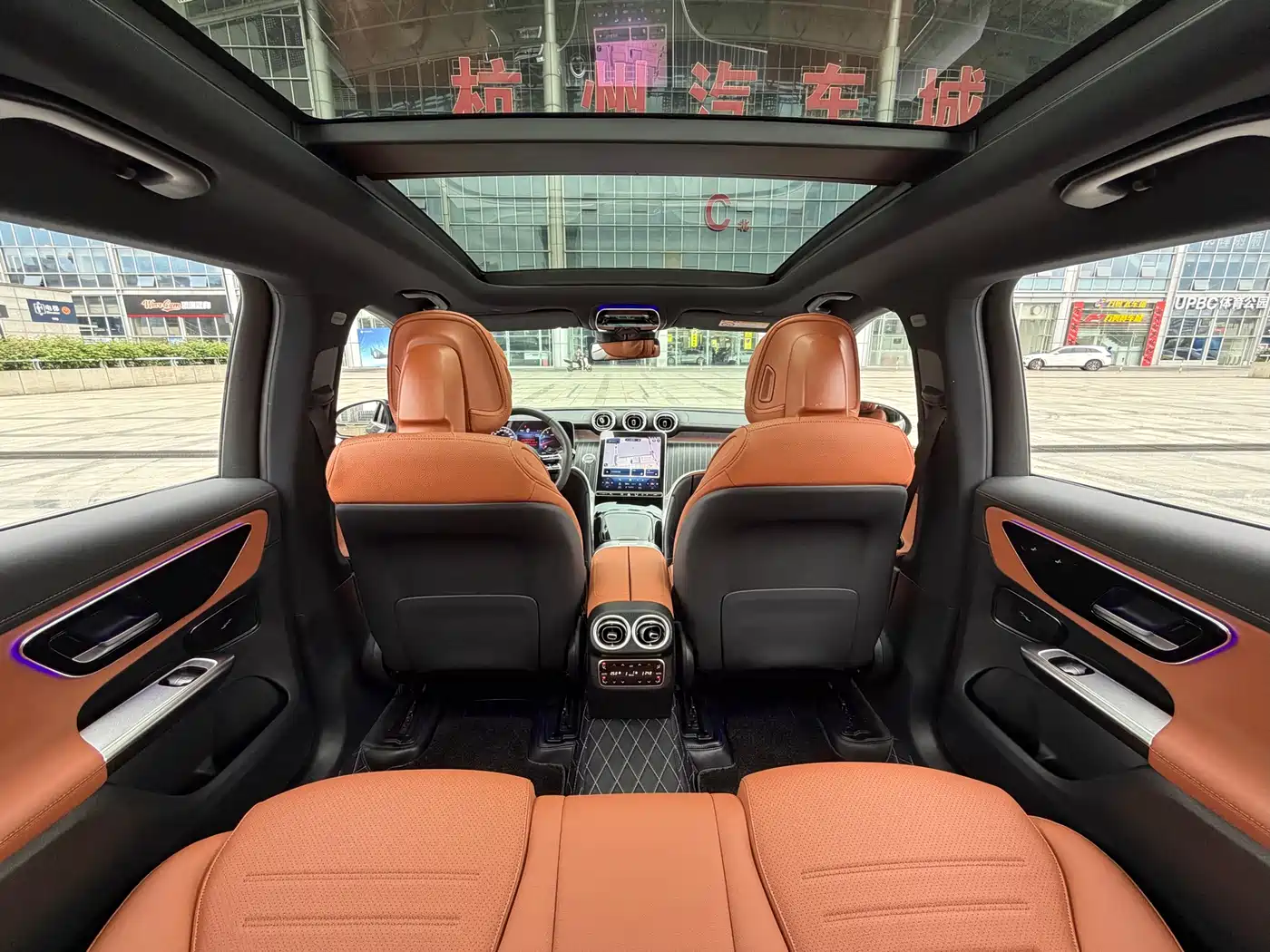 Mercedes-Benz GLC 2024 GLC 260 L 4MATIC Luxury 5-seater фото 32