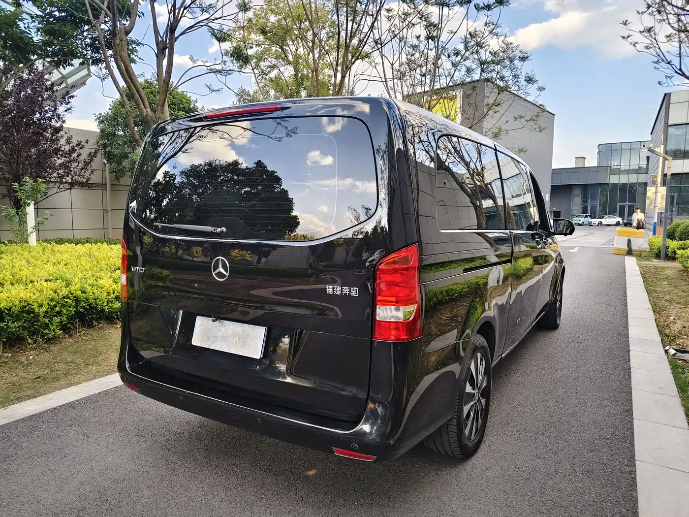 Mercedes-Benz Vito 2021 2.0T Elite 7-Seater фото 13