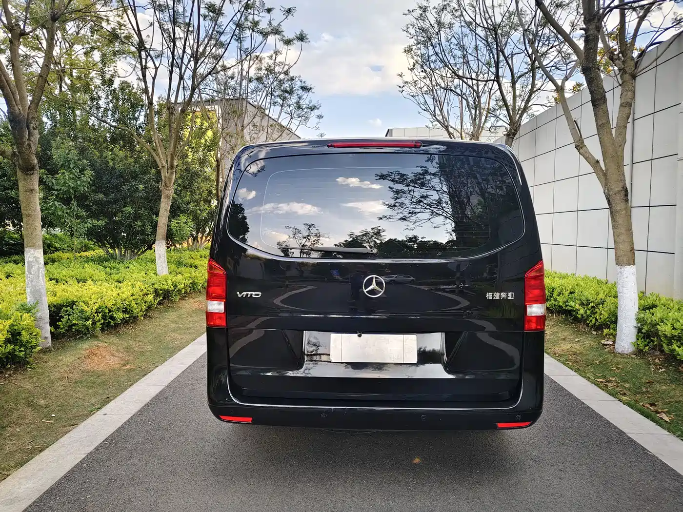Mercedes-Benz Vito 2021 2.0T Elite 7-Seater фото 14