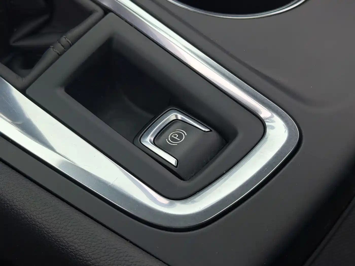 Chevrolet Equinox 2022 535T Galloping Edition фото 19