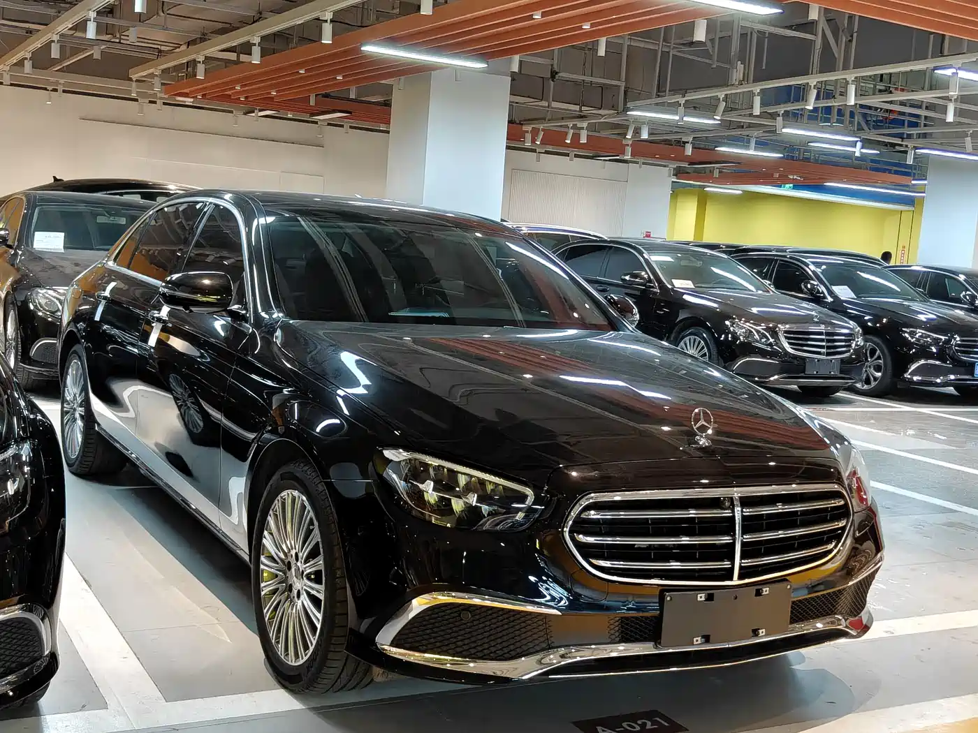 MERCEDES-BENZ E CLASS