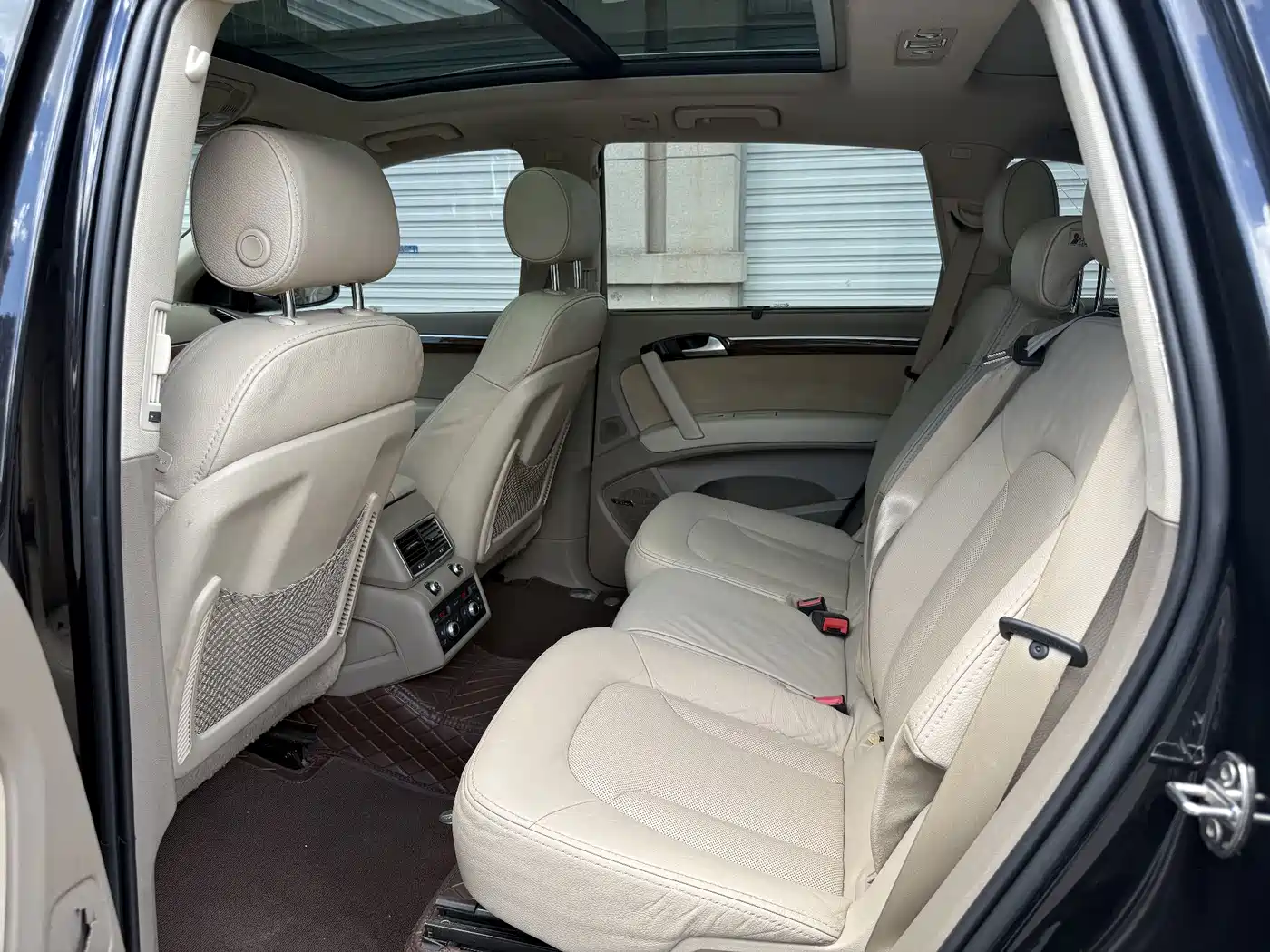 Photo 8 - Audi Q7