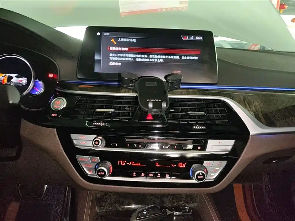 BMW 5 Series 2018 525Li M Sport Package фото 13