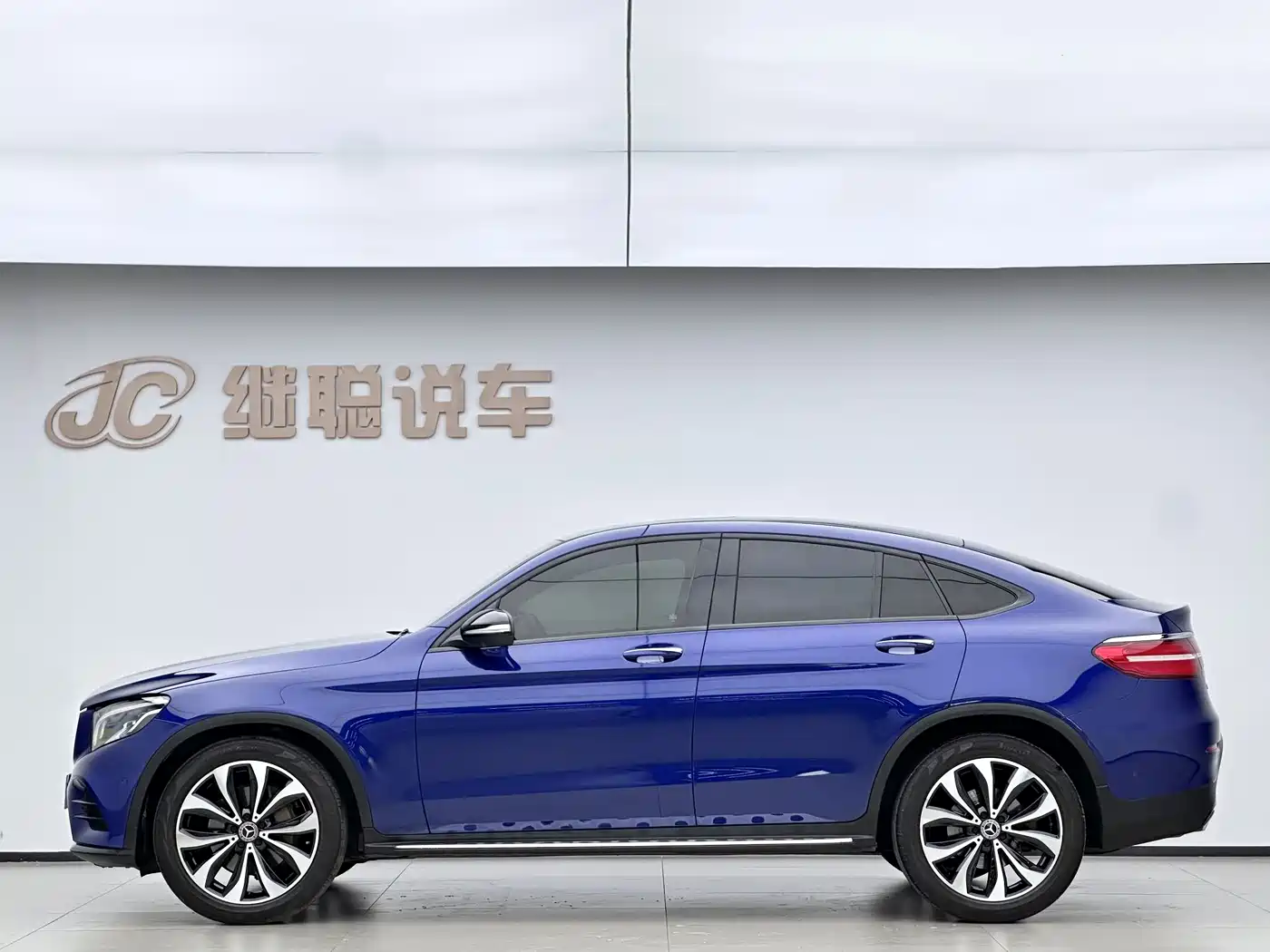 Mercedes-Benz GLC Coupe 2019 GLC 260 4MATIC Coupe SUV фото 4