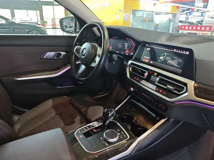 BMW 3 Series 2021 325Li M Sport Package фото 6