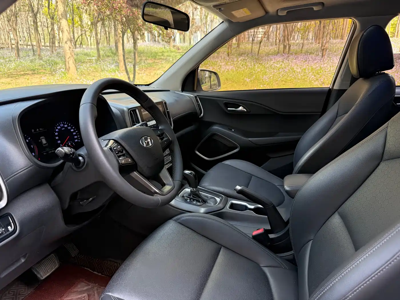 Hyundai Beijing Hyundai ix35 2018 2.0L Automatic 2WD Zhiyong·Enjoyment Edition фото 8