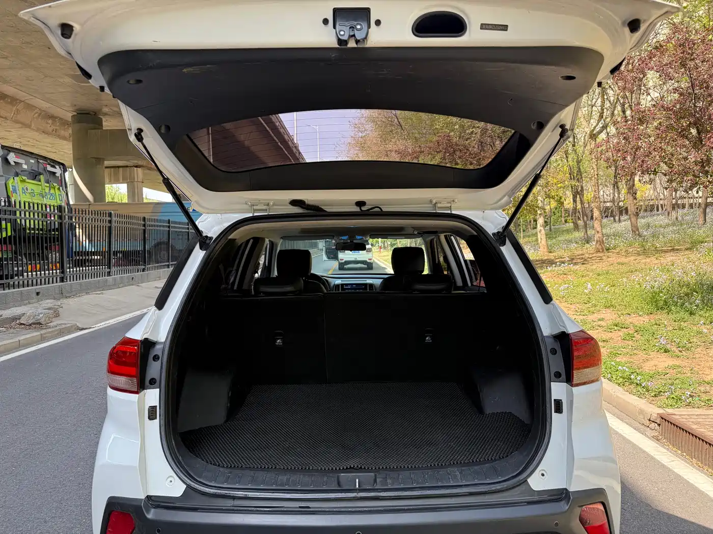 Hyundai Beijing Hyundai ix35 2018 2.0L Automatic 2WD Zhiyong·Enjoyment Edition фото 15